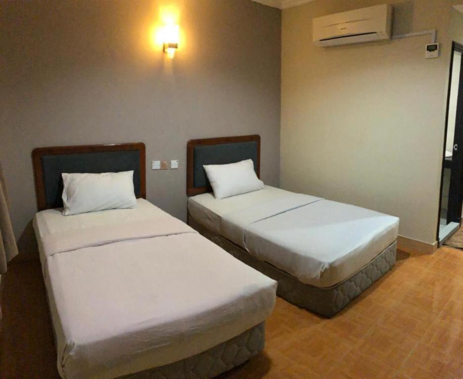 Hotel Perdana Lawas Ngoại thất bức ảnh