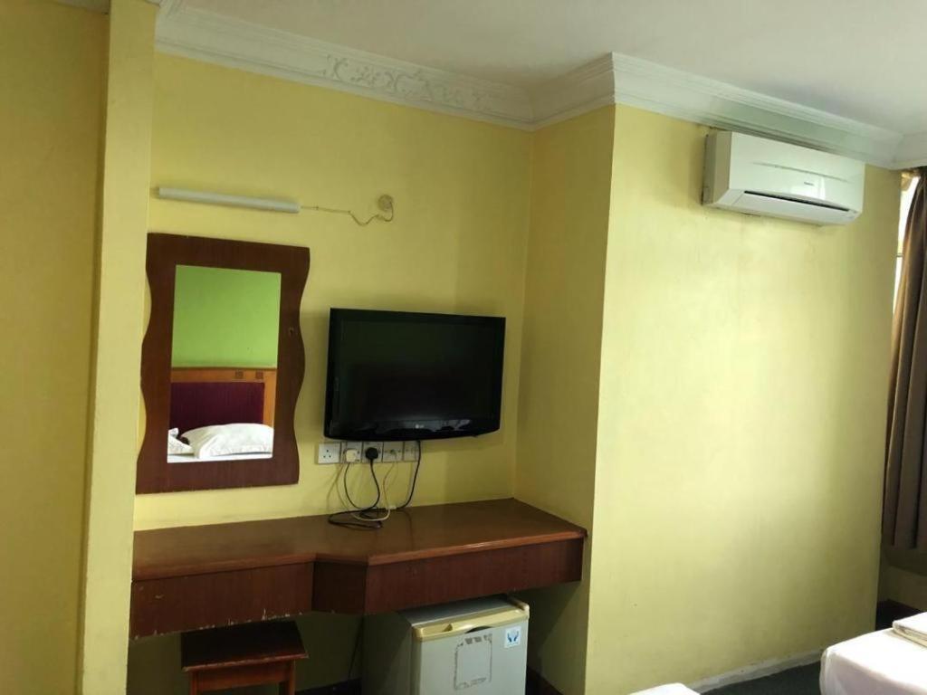 Hotel Perdana Lawas Ngoại thất bức ảnh
