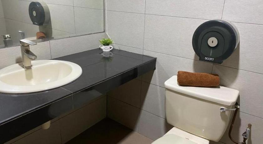 Hotel Perdana Lawas Ngoại thất bức ảnh